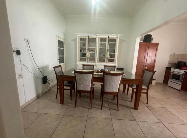 Casa · 100m² · 5 Ambientes