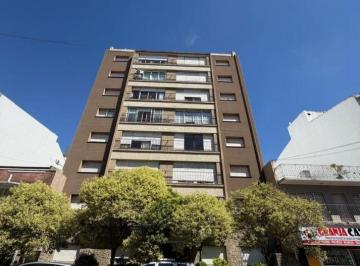 Departamento · 65m² · 3 Ambientes · Departamento de 3 Amb Lateral