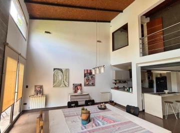 Casa · 293m² · 5 Ambientes · 2 Cocheras · Venta de Casa en Gonnet