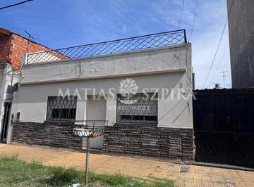 Casa · 100m² · 3 Ambientes · 2 Cocheras · Venta Casa 3 Amb San Justo