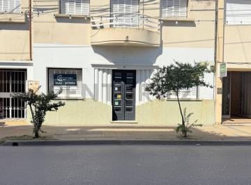 Casa · 210m² · 10 Ambientes · Casa en Venta. Microcentro. Zona de Bancos y Comercios. Venado Tuerto.