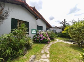 ACI-ACI-28_2 · Casa 6 Ambientes 3 Dorm.. | Alvear Al 700