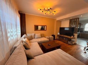 Casa · 136m² · 4 Ambientes · Casa Refaccioanda a Nuevo en San Fernando