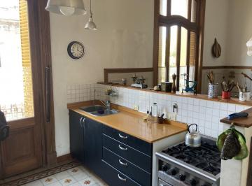 Casa · 300m² · Venta en Bloque de 3 Propiedades, Olavarria 900, La Boca
