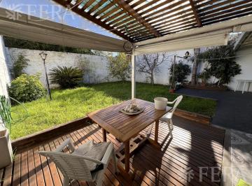 Casa · 280m² · 7 Ambientes · 2 Cocheras · Venta Casa Multifamiliar con Cochera y Fondo en Wilde