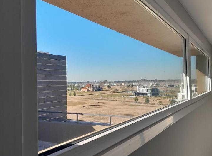 Departamento · 60m² · 2 Ambientes · 1 Cochera
