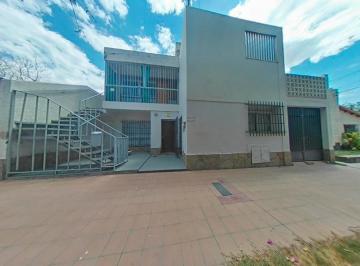 Casa · 126m² · 5 Ambientes · 2 Cocheras · Casa en Venta Sexta Seccion Mendoza 3 Dorm. con Tour Virtual
