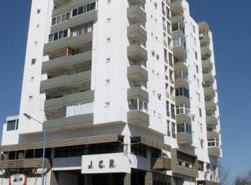 Departamento · 130m² · 7 Ambientes · 1 Cochera · Departamento - Barrio Microcentro