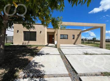 Casa · 190m² · 5 Ambientes · 2 Cocheras · Venta Casa San Sebastián Área 1
