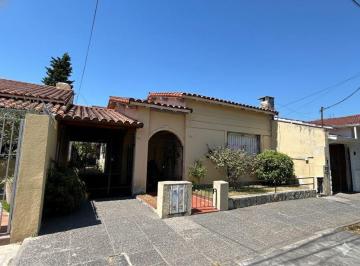 PH de 3 ambientes, Morón · Hermoso PH de 3 Ambientes/ Barrio Güemes, Haedo