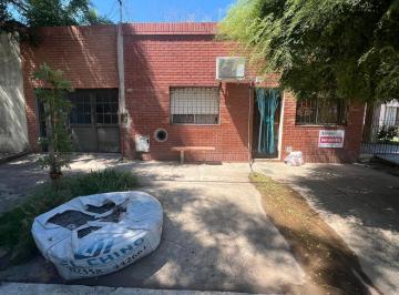 Casa · 203m² · 1 Cochera · Casa en Venta en Los Toldos