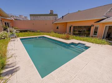 Casa · 476m² · 6 Ambientes · 6 Cocheras · Venta Casa 6 Ambientes con Pileta en Ramos Mejía B. Don Bosco