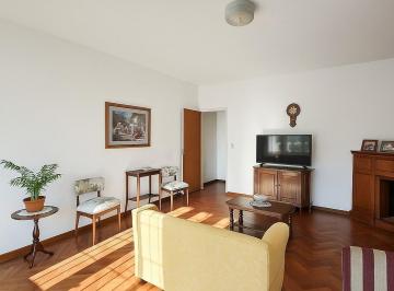 Casa · 130m² · 5 Ambientes · Casa Chalet en Venta en Villa Adelina, San Isidro, G. B. a. Zona Norte