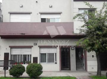Departamento de 2 ambientes, Quilmes · Excelente Departamento 2 Ambientes 1° Piso por Escalera Al Contra Frente