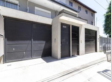 PH · 74m² · 3 Ambientes · 1 Cochera · Oportunidad PH Duplex de 3 Amb con Cochera, Frente Al Hindu Club.