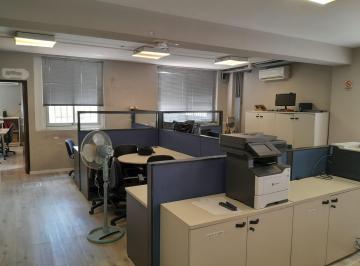 Oficina comercial · 215m² · Venta Piso de Oficina Remodelado en Maipú y Lavalle