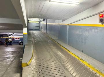 Garage · 8m² · Cochera en Monserrat