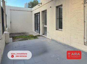 Casa · 70m² · 3 Ambientes · 2 Cocheras · Casa en Venta - Santa Genoveva - Neuquén