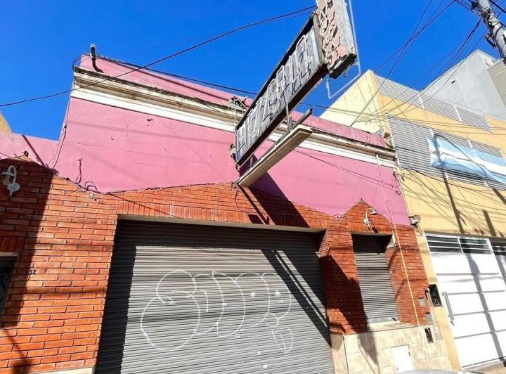 Local comercial · 127m²