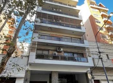 Departamento · 129m² · 5 Ambientes · 1 Cochera · Departamento Piso en Venta en Lanús Oeste, Lanús, G. B. a. Zona Sur