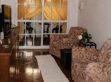 Casa · 80m² · 3 Ambientes · Casa PH en Venta Bernal con Patio y Parrilla