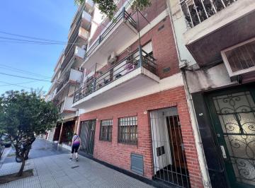 PH · 71m² · 3 Ambientes · Duplex 3 Amb en PH 1er Piso X Esc Ctrafrente C/ Terraza