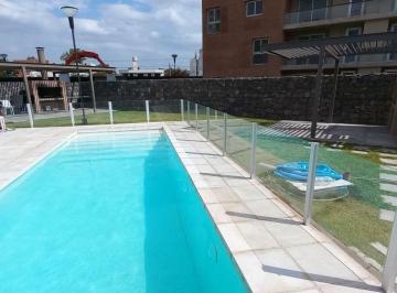 Departamento en Alquiler de 3 ambientes San Martín · Con Cochera Incluida y Piscina