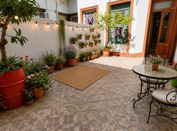 Casa · 243m² · 8 Ambientes · Zon Rio Venta Casa 5 Dorm. Apto Uso Profesional Sargento Cabral 56