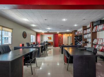 Casa · 173m² · 5 Ambientes · Oficina en Microcentro Lista Para Ocupar