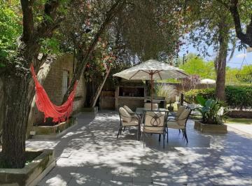 Quinta vacacional · 175m² · 4 Ambientes · 2 Cocheras · Alquiler Temporario Quinta 4 Ambientes en Villars