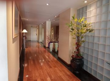 Departamento · 68m² · 3 Ambientes · Semipiso de Tres Ambientes con Cocina Separada, Balcón Corrido, Contrafrente