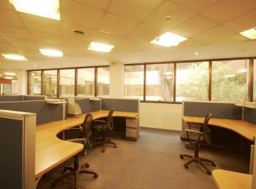 Oficina comercial · 575m² · 6 Cocheras · Oficina Amoblada en Alquiler en Vicente Lopez