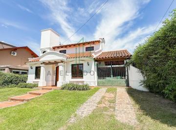 Casa · 182m² · 5 Ambientes · 2 Cocheras · Casa en B° Privado San Alfonso I 4dor. Pileta Quincho