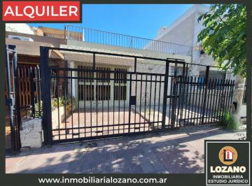 Casa de 4 ambientes, Córdoba · Casa Alquiler 2 Dorm. B° Maipú