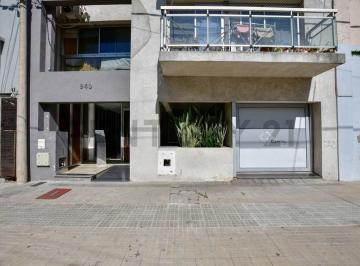Departamento · 59m² · 3 Ambientes · Departamento en Venta en La Plata de 2 Dorm. Cochera Patio
