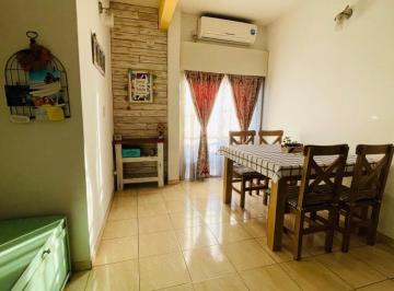 Departamento · 38m² · 2 Ambientes · PH 2 Amb en Tesei con Balcón y Terraza Propia, 38 m² Cub