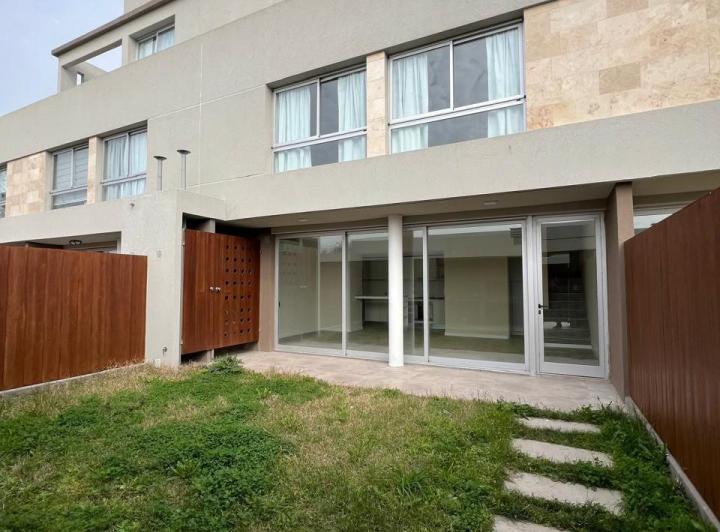 PH · 167m² · 4 Ambientes · 2 Cocheras