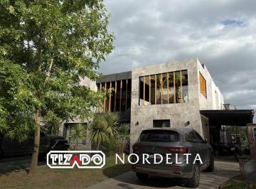 Casa · 400m² · 7 Ambientes · 1 Cochera · Casa en Venta en San Isidro Labrador, Villanueva, Tigre