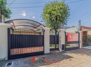 Casa · 70m² · 3 Ambientes · 2 Cocheras · Venta Casa 3 Ambientes con Jardin, Parrilla y Cochera en Villa Libertad
