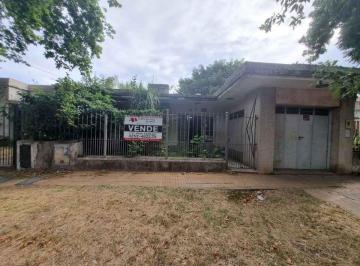 Casa de 3 ambientes, Quilmes · Casa a Refaccionar Sobre Lote de 10 X 28