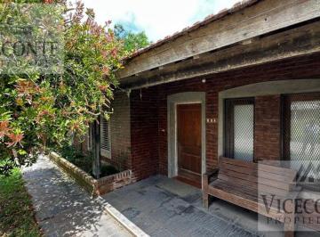Casa de 3 ambientes, Chascomús · Casa 143 m². Pedro Etcheverria N°694 Esq Romay y Andrés Wallace. Chascomús. Buenos Aires