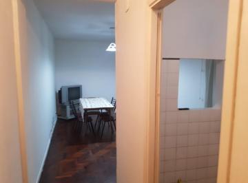 Departamento en Alquiler de 2 ambientes  · Alquiler Solis
