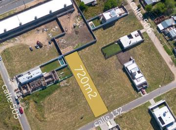 Terreno · 720m² · Venta Lote Don Alberto Calle 31 Entre 505 y 506 Hernández - Apto Crédito