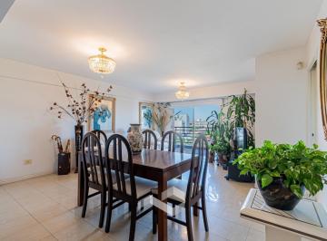 Departamento · 110m² · 4 Ambientes · Departamento en Venta de 4 Ambientes en Moron Sur