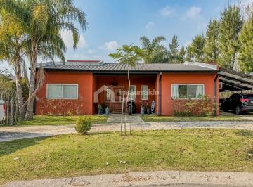 Casa · 160m² · 4 Ambientes · 1 Cochera · Casa en Venta en San Rafael - Tigre, 4 Ambientes y Piscina!