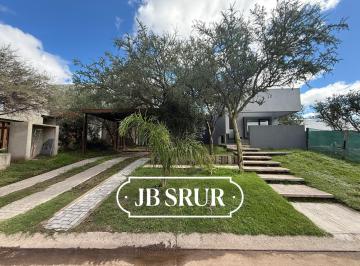 Casa · 155m² · 5 Ambientes · 2 Cocheras · Casa en Venta en Las Cañitas Barrio Privado de 2 Dormitroios a Estrenar