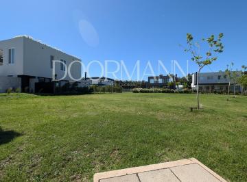 Terreno · 677m² · Terreno en Venta en Barrio Carpinchos Nordelta Permuta Financiación