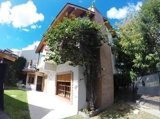 Casa · 222m² · 5 Ambientes · 2 Cocheras · Interesante Chalet 5 Amb. en Temperley, Lomas de Zamora, G. B. a. Zona Sur