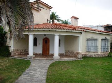 Casa de 10 ambientes, Córdoba · Majestuosa Casa en Cerro de Las Rosas