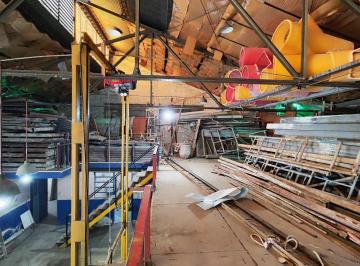 Bodega-Galpón · 300m² · 6 Ambientes · Venta Galpón con Elevador